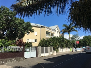 t1 à la location -   97419  LA POSSESSION, surface 8 m2 location t1 - UBI477818330